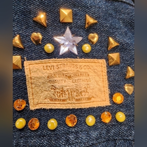 Vintage Levis Cropped Jean Jacket Rhinestones Studded - Picture 15 of 15